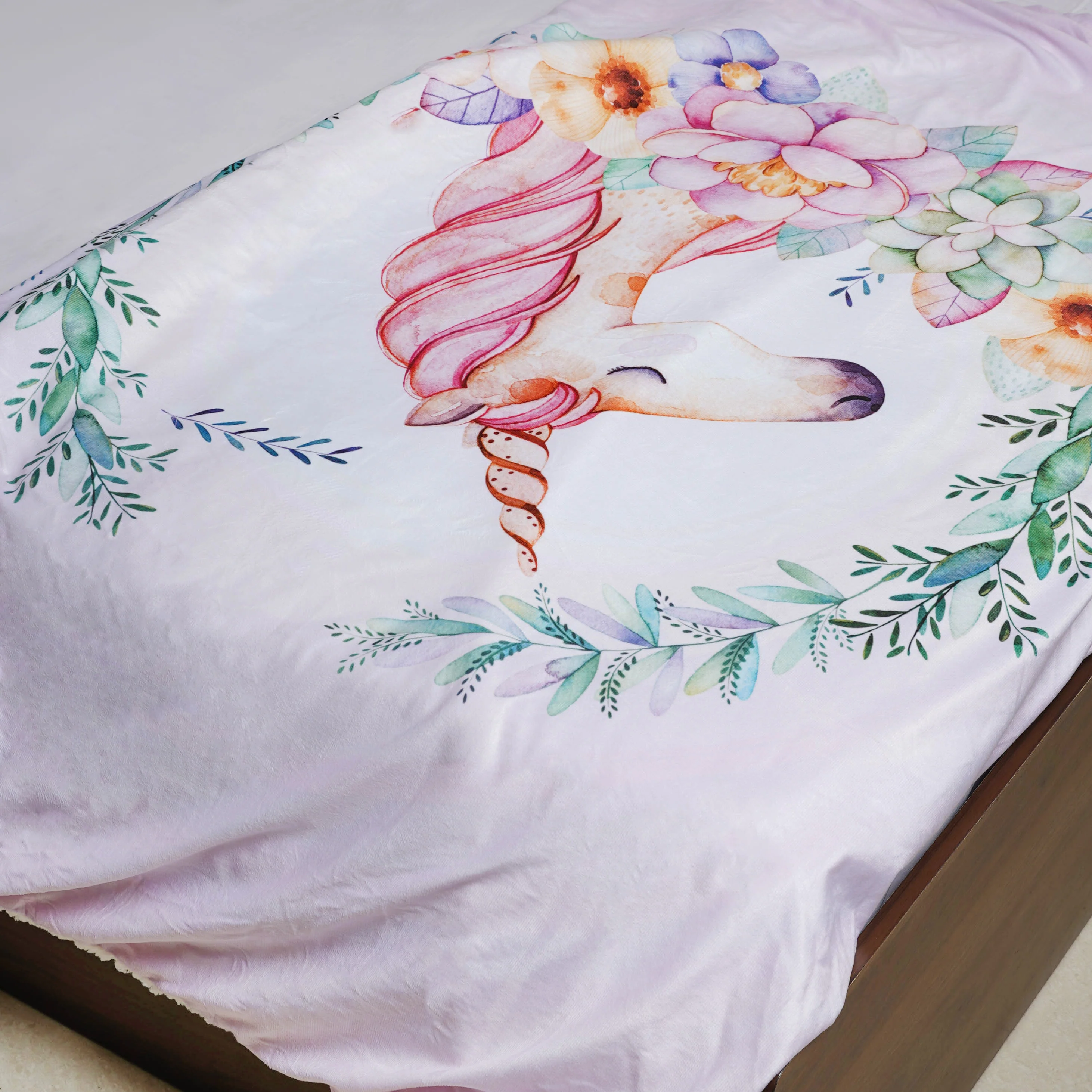 Fuzzy Unicorn Blanket - Image 3