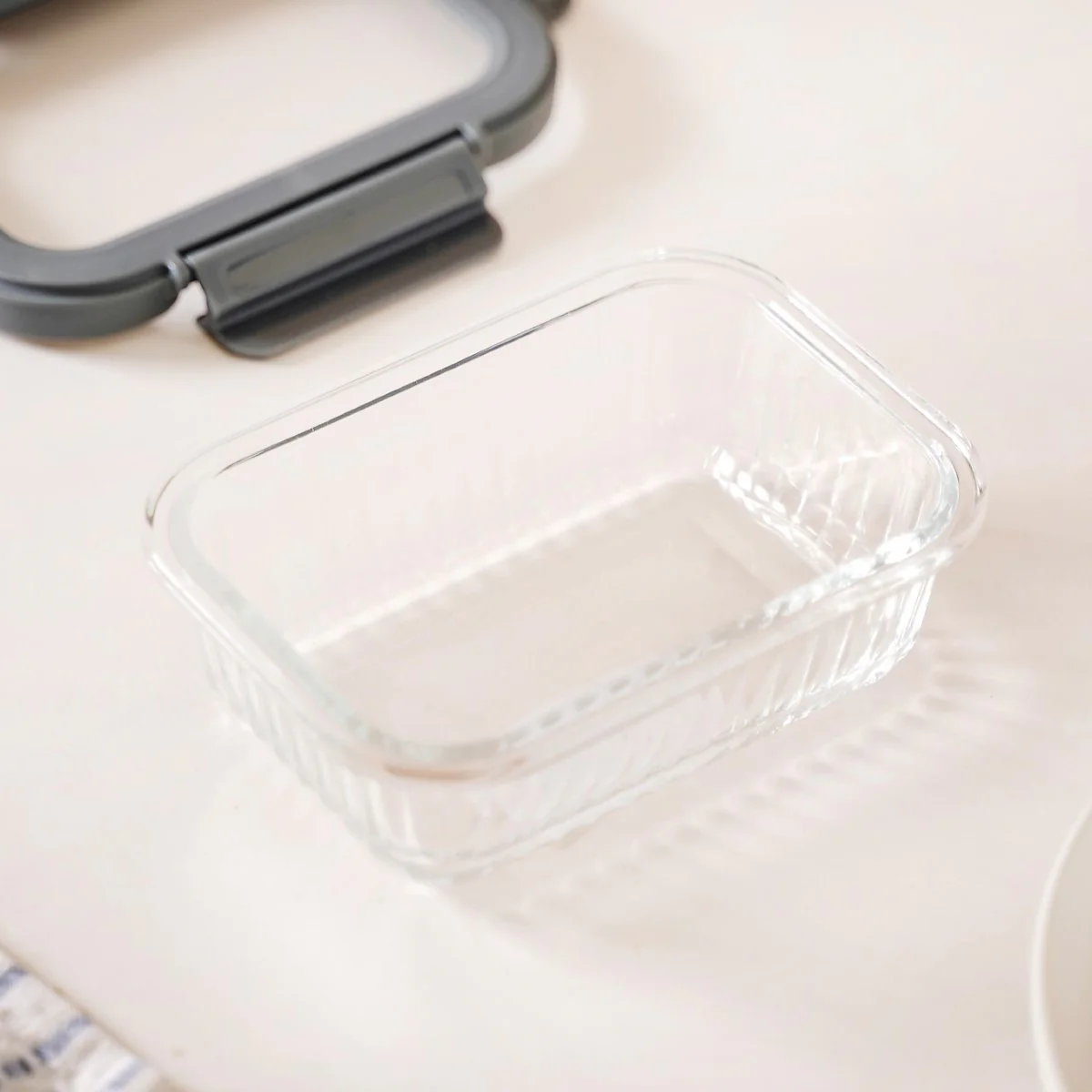 Rectangle Glass Lock Box Set Of 2 Fluted 640ml - Image 7